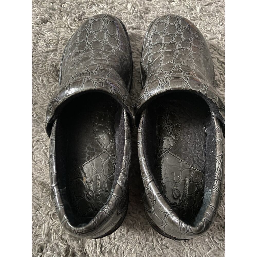 B.o.c. Womens Peggy Clogs Gray Patent Crocodile Round Toe Slip On Size 8 - Picture 9 of 10